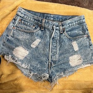 High waisted vintage Levi denim ripped jean shorts